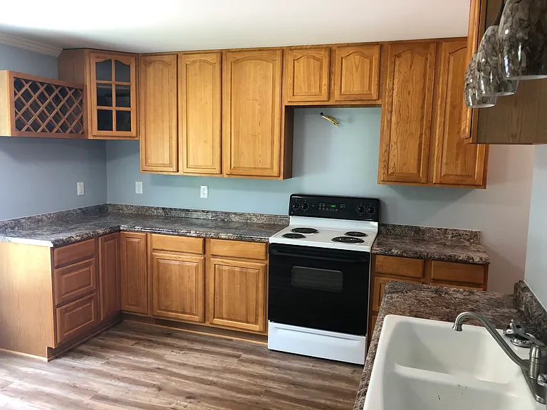 495 Underwood Rd — Photo 4
