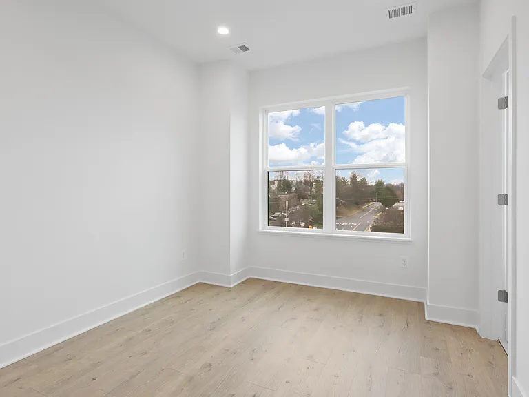 2064 Tysons Ridgeline Rd — Photo 24