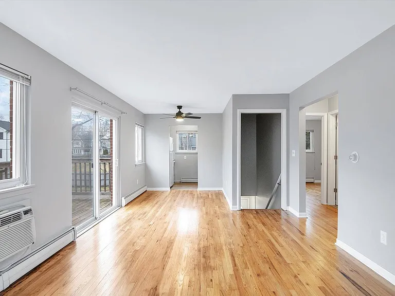327 Lysander St — Photo 15