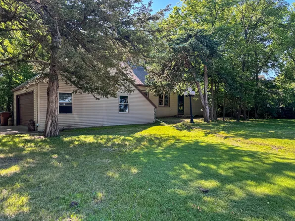 1320 Ohio Ave SW, Huron, SD 57350