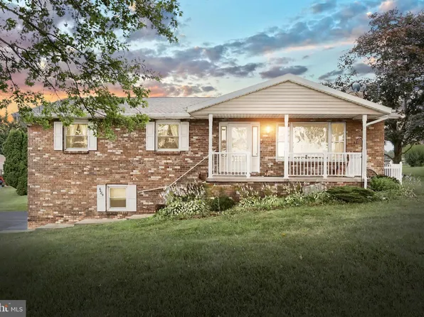 4484 Walters Hatchery Rd, Spring Grove, PA 17362