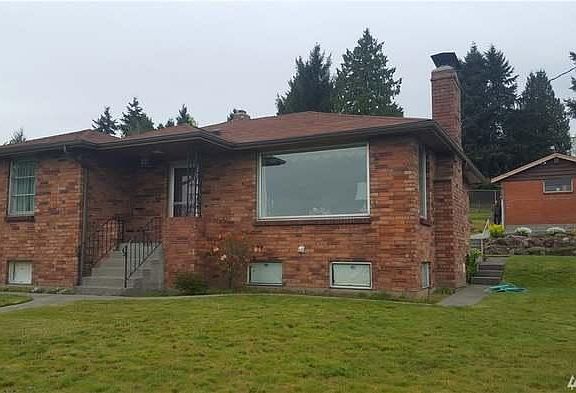 4th image of 7830 S 135th St