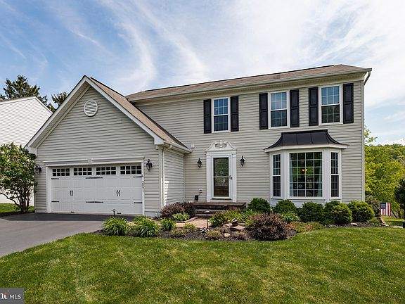 2nd image of 2021 Mallard Cir S