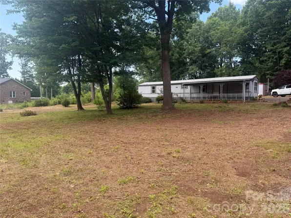 3514 Diesel Dr, Lincolnton, NC 28092