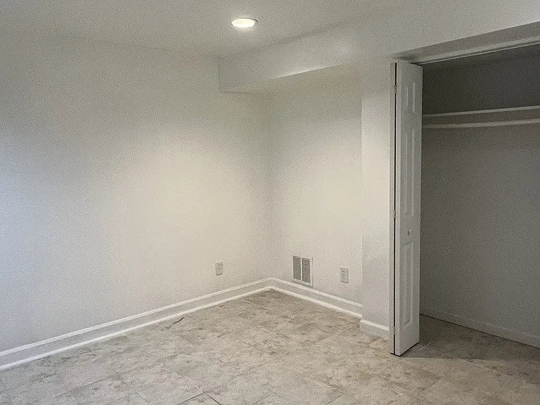 200 Colesville Manor Dr — Photo 17