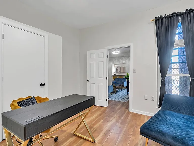 810 Broadway #2 — Photo 2