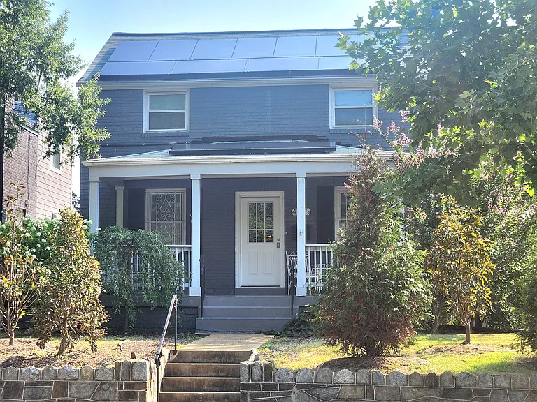 4335 S Dakota Ave NE — Photo 9