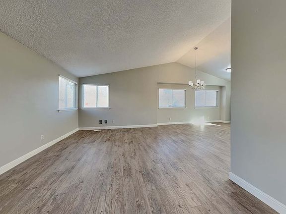 4th image of 17294 E Kenyon Dr