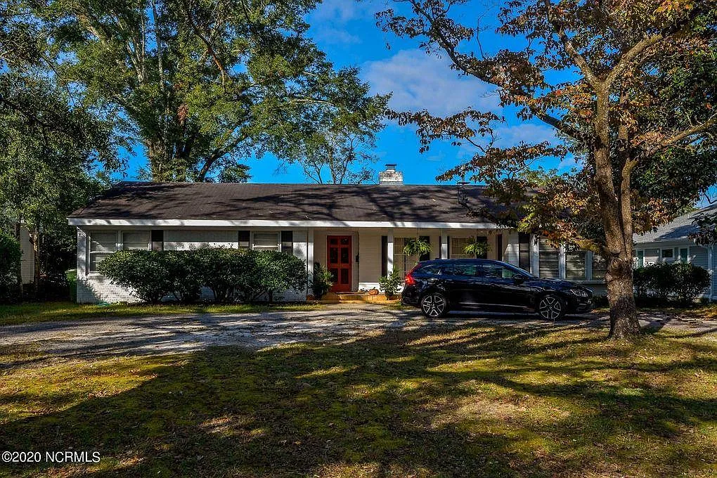 1618 Country Club Rd — Photo 4