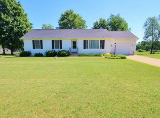 58095 Circle Dr, Three Rivers, MI 49093