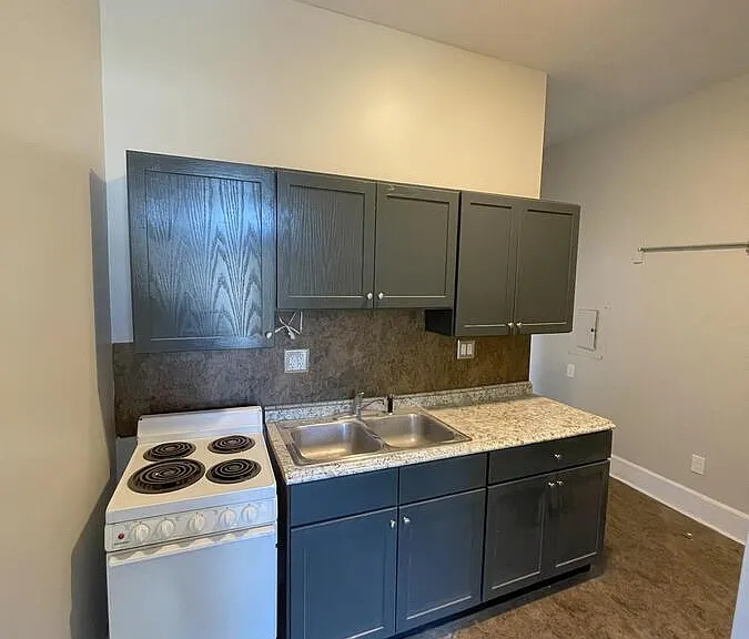 310 N Adams St #3 — Photo 3