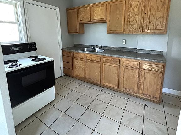4th image of 1254 W Mullan Ave