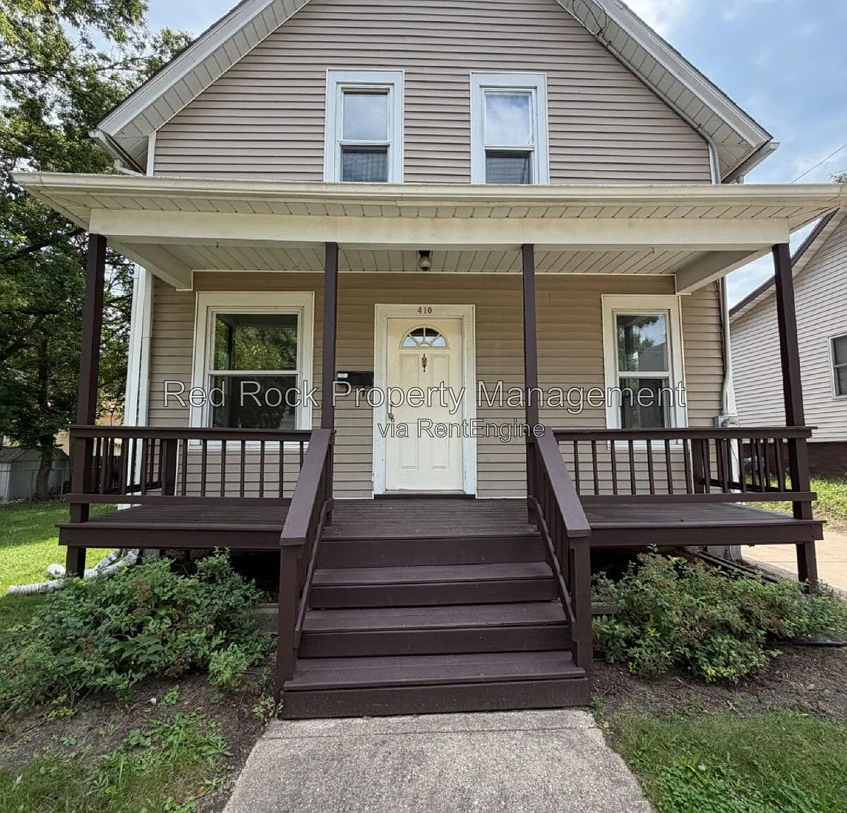 3 bed, 1.0 bath, 1078 sqft, $1,600 — Photo 1
