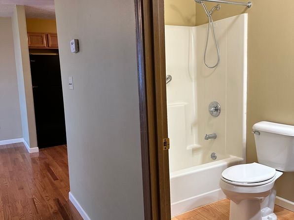 (undisclosed Address), The Plains, OH 45780