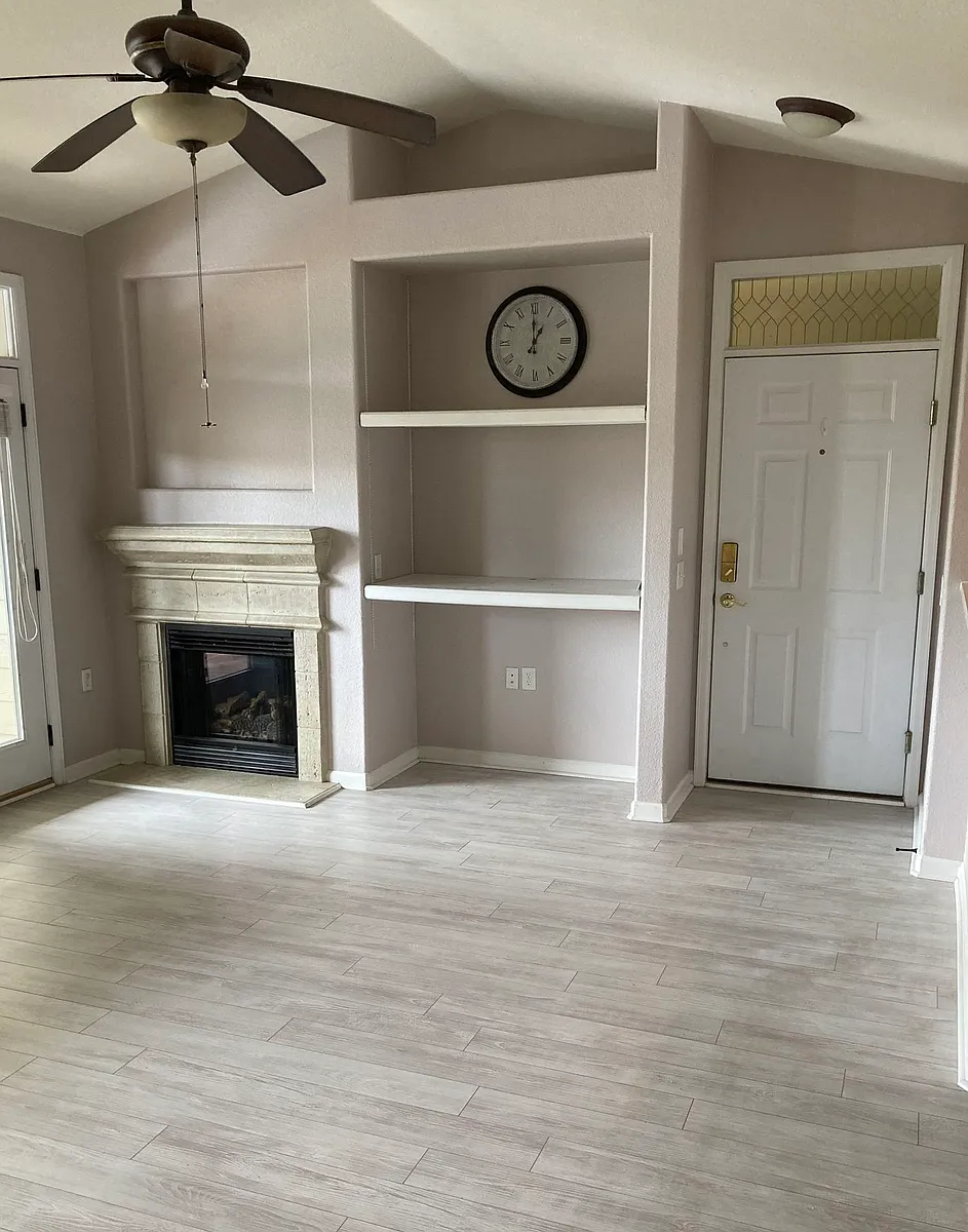 Building Photo - 10467 W Hampden Ave #204