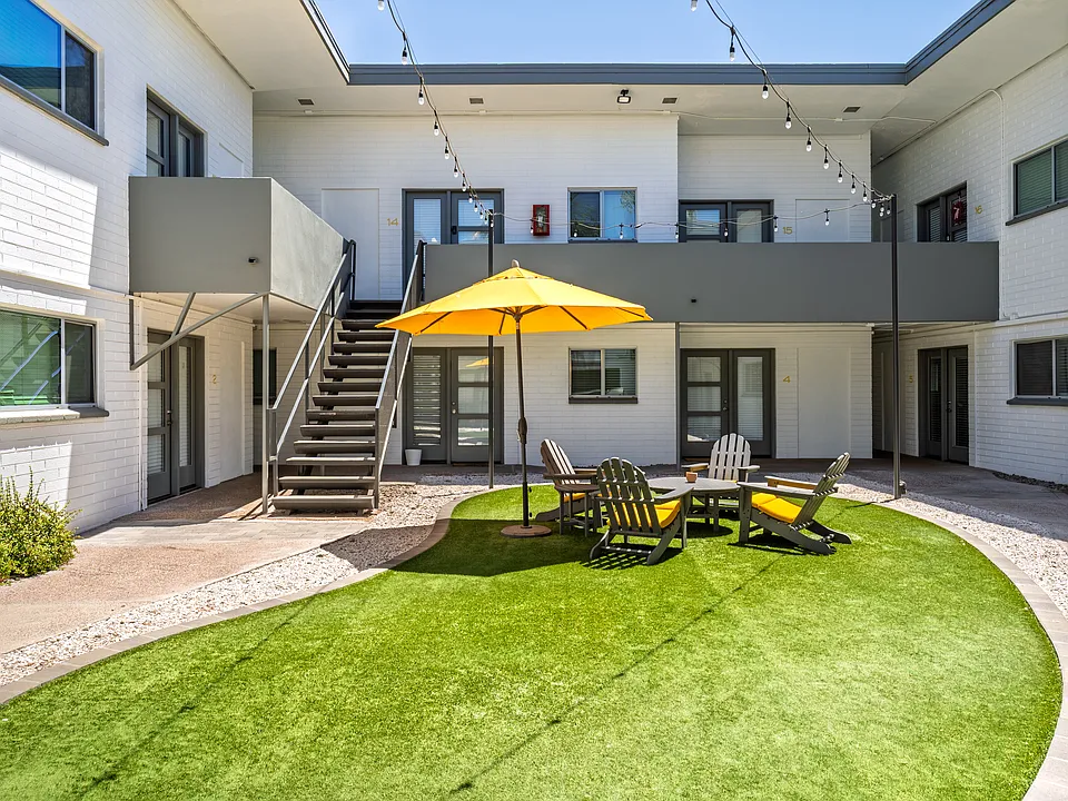 Skylar Apartments