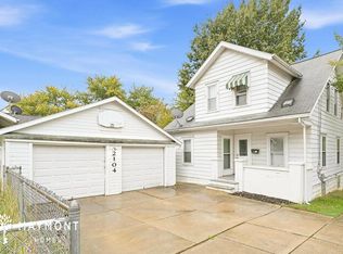 2104 11th St SW, Akron, OH 44314