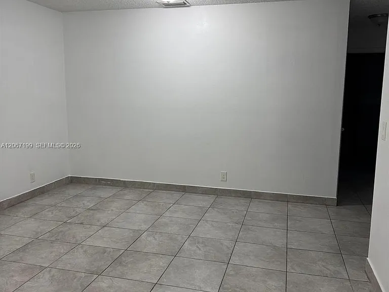 1746 3rd Ave N #3 — Photo 4