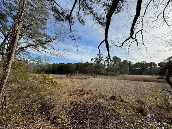 Broad Marsh Ln, Hayes, VA 23072