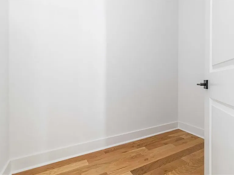1554 Columbia Cir — Photo 27