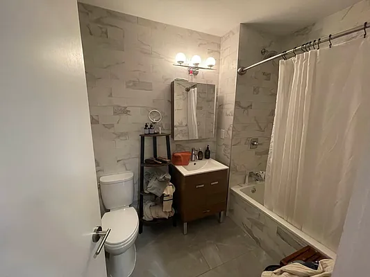 Rented by Oxford Property Group | media 16