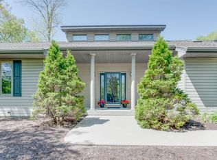 1205 Edwin St, Marinette, WI 54143