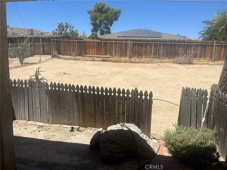 57470 Crestview Dr — Photo 4