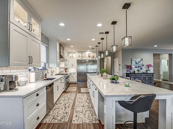 3rd image of 31181 N HEAVEN Drive