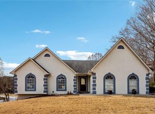 1880 Hollywood Dr, Lawrenceville, GA 30044