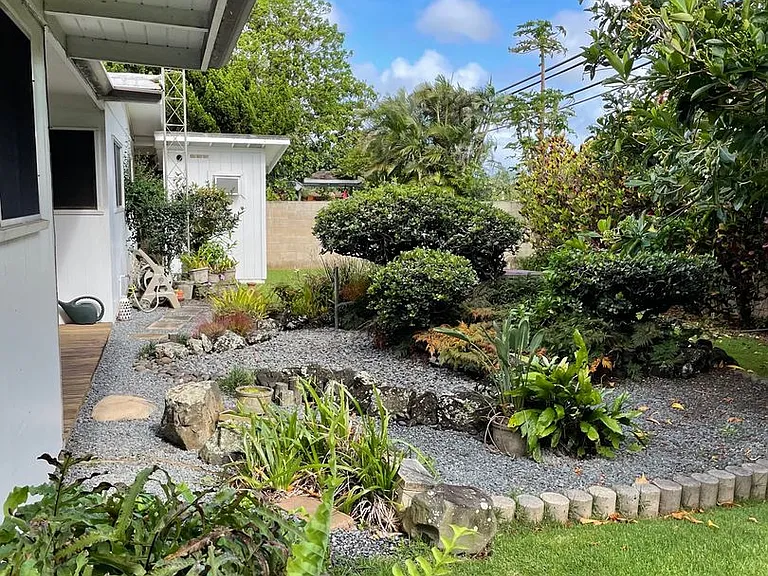 521 Ululani St — Photo 2