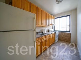 2802 46th St #2, Astoria, NY 11103