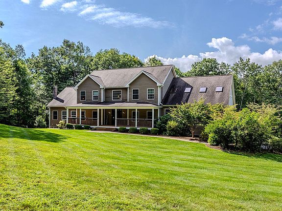 2nd image of 134 Grapevine Lane