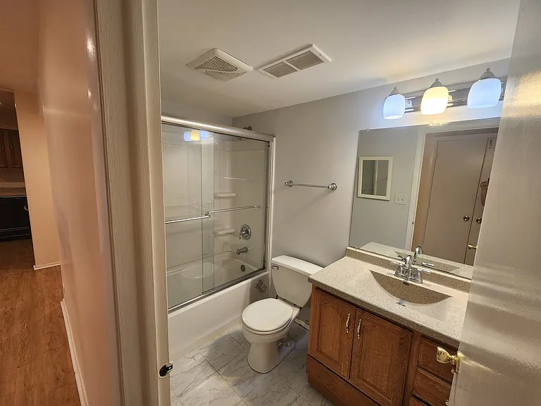 1102 Hinswood Dr #102 — Photo 7