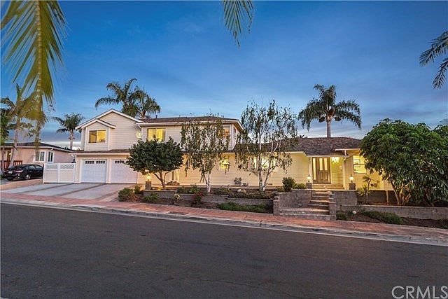 Quietly elegant and tastefully designed 2,800 sq. ft. beach house is on the ocean side of El Camino Real.