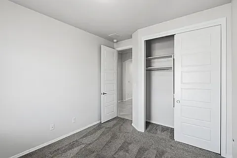 2101 Northern Blvd NE