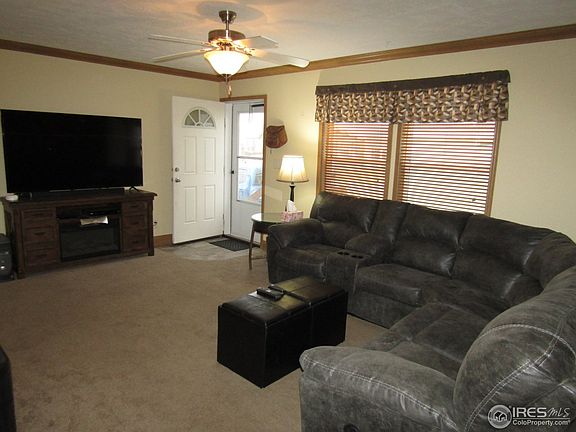4th image of 3062 Yarrow Cir