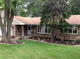 1037 55th St, Downers Grove, IL 60515