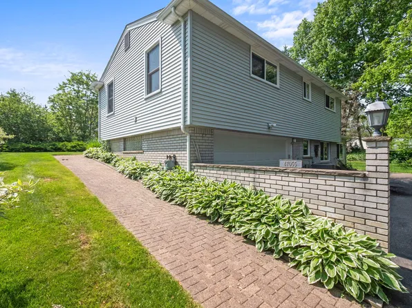 47055 S Chigwidden Dr, Northville, MI 48167