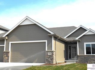 18244 Farnam St, Elkhorn, NE 68022