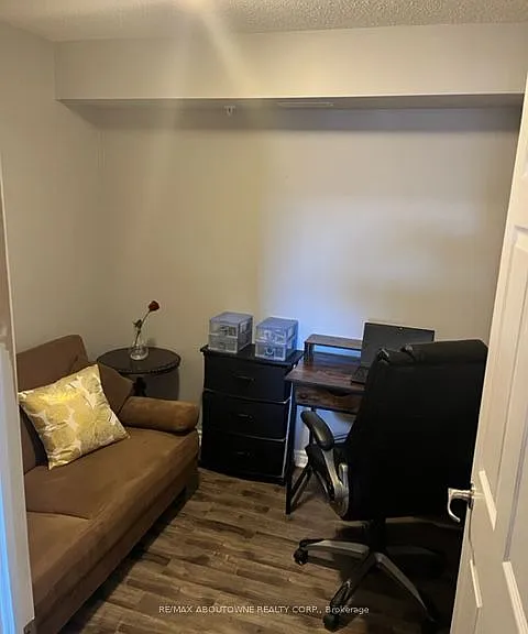 1370 Main St E #406 — Photo 9