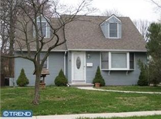 512 Thomas Ave, Barrington, NJ 08007