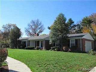 1st image of 35 Ladue Estates Dr