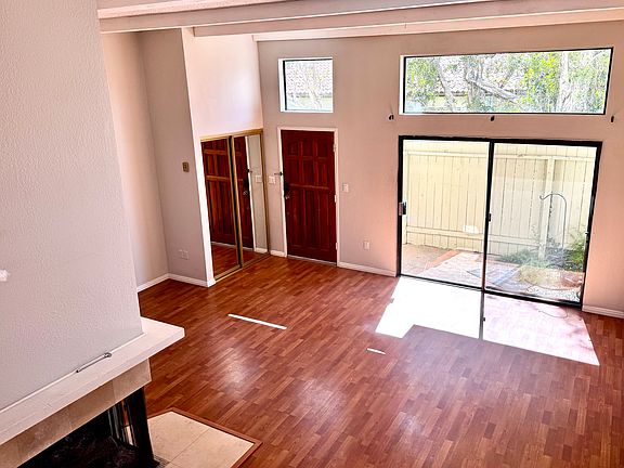 2nd image of 3994 La Jolla Village Dr