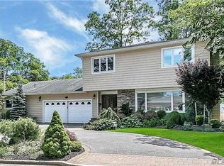 1 Pound Ridge Rd, Plainview, NY 11803