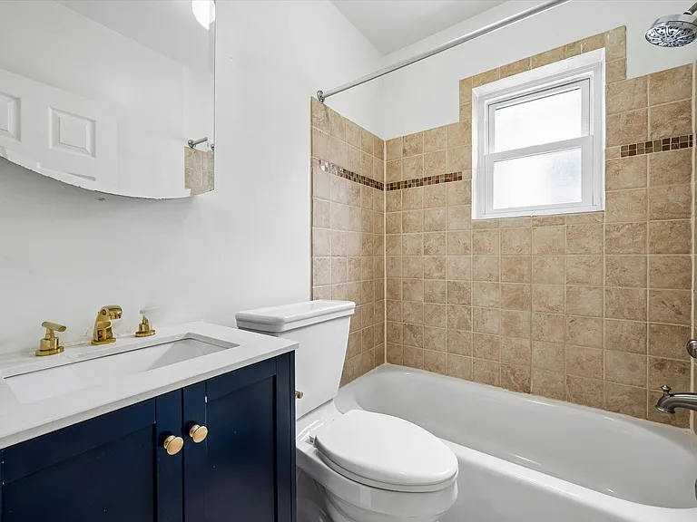 2510 E Somerset St — Photo 11