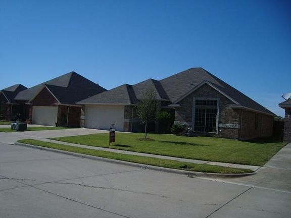 3rd image of 1016 Kingfish Dr