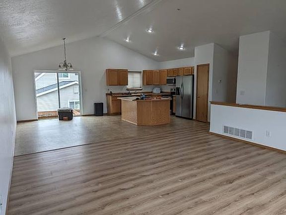 4th image of 4312 N Dartmouth Ln