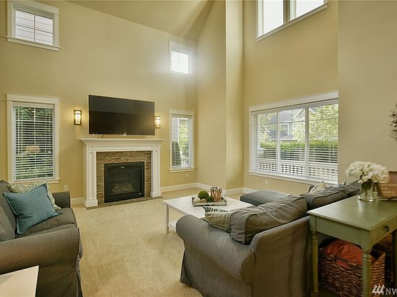 5th image of 2167 NE Newton Ln