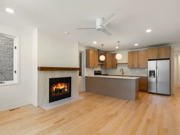 2955 W Wilcox St APT 1, Chicago, IL 60612