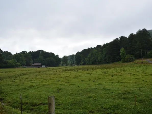 423 N 10th St, Middlesboro, KY 40965